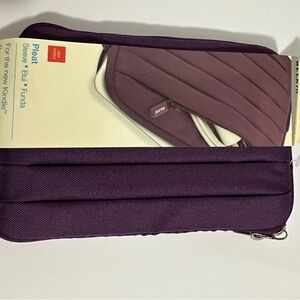 Belkin Purple Kindle Sleeve
